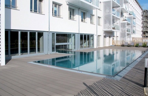 Prora Apartment | Lovely apartment for 6 people with pool, WIFI, TV, terrace and pets allowed