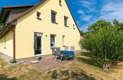 Ummanz Apartment | Lovely apartment for 5 people with WIFI, TV and patio