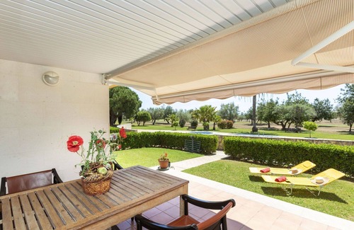 San Jorge Apartment | Lovely apartment for 4 people with WIFI, pool, A/C, TV, patio and pets allowed