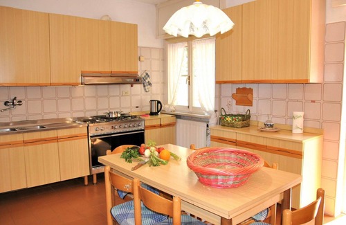 Sperlonga Apartment | Lovely apartment for 7 guests with WIFI, A/C, TV, balcony, pets allowed and parking