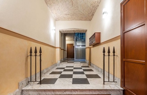 Historic Castle District Apartment | Lovely apartment fot 2 at side of Duomo in Castello district