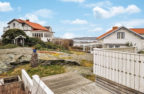 Bohus-Bjorko Apartment | Lovely apartment in Bohus-björkö