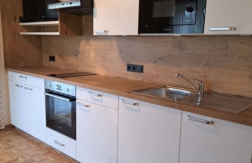 Oberwang Villa | Lovely apartment in villa for 4 people with WIFI, TV, balcony and parking