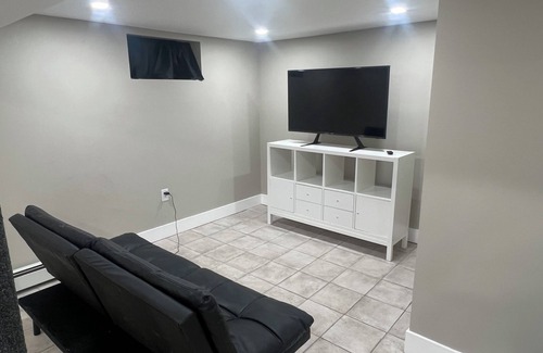 Plainedge Apartment | Lovely apartment in BethpagenLocated 5 minutes away from LIRR