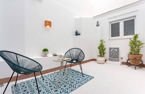Centro Comercial Apartment | Lovely apartment in Cordoba. Teatro Gongora
