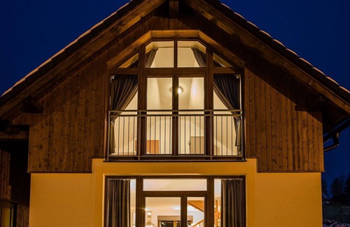 Lipno nad Vltavou House | Lovely apartment in villa for 11 guests with WIFI, TV, terrace and pets allowed