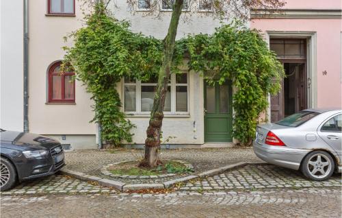 Naumburg Apartment | Lovely Apartment In Naumburg With Wifi