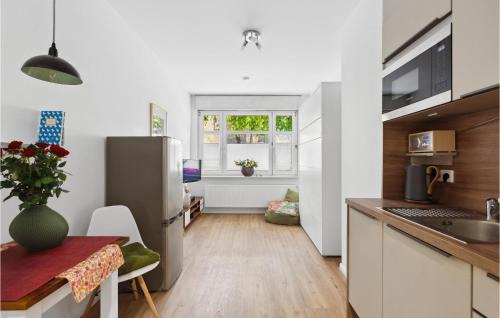 Naumburg Apartment | Lovely Apartment In Naumburg With Wifi