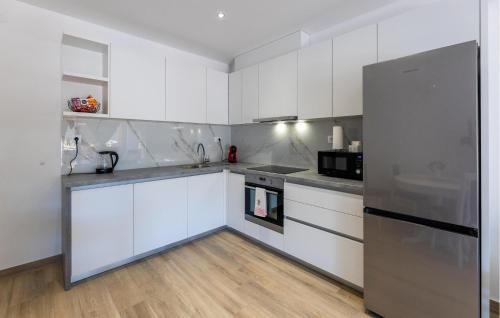 Ploce Apartment | Lovely Apartment In Ploce With Wifi