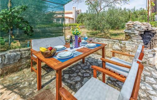 Vinkuran Apartment | Lovely Apartment In Pula With Wifi