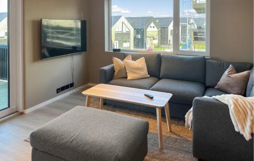 Ny Hellesund Apartment | Lovely Apartment In Søgne With Sauna