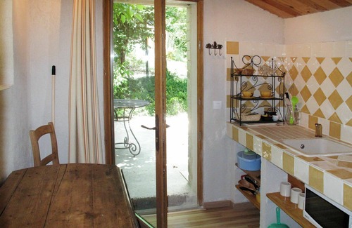 Sigonce Villa | Lovely apartment in villa for 2 guests with WIFI, pool, patio, pets allowed and panoramic view