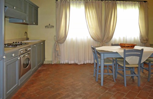 Pomarance House | Lovely apartment in villa with A/C, hot tub, WIFI, pool, TV, patio, pets allowed and parking