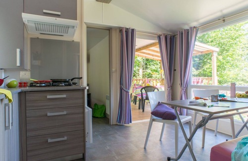 Payrac House | Lovely apartment in villa with WIFI, A/C, hot tub, pool, TV, terrace, pets allowed and parking