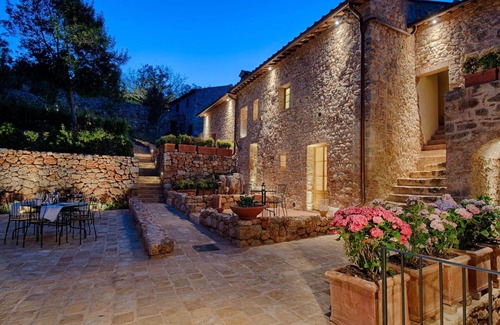 Monteriggioni Apartment | Lovely apartment with hot tub, A/C, private pool, WIFI, TV, patio, panoramic view and parking
