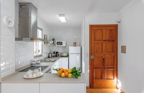 Puerto de Soller House | Lovely apartment with a private garden, within a short distance of the beach.
