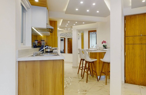 Downtown Cancun Hotel | Lovely apartment with pool, ping pong, & kitchenette