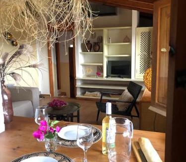 Fustera Apartment | Lovely Appartment 'Solana' with big garden, nice pool
