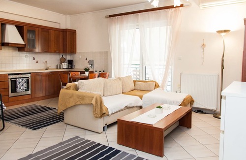 Peristeri Apartment | Lovely apt. in Peristeri