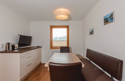 Hollersbach im Pinzgau Apartment | Lovely apartment for 20 guests with WIFI, TV, terrace and pets allowed