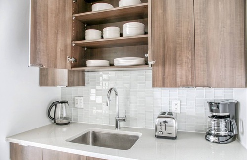 Prudential - St. Botolph Apartment | Lovely Back Bay 1BR w/W/D & Gym, near Copley T & Shops, by Blueground