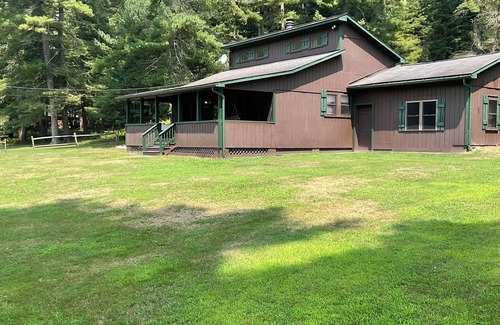 Clarington Cabin | Lovely cabin with perfect view of Clarion river in charming Cooksburg