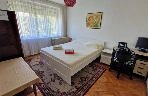 Skopje Region Apartment | Lovely central apartment with free parking included!