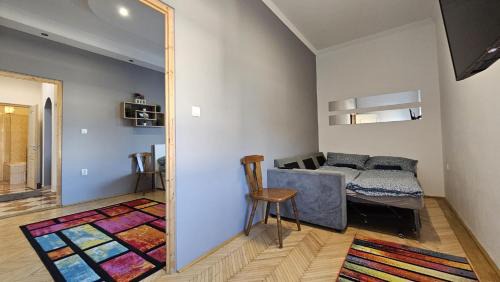 Gyor Apartment | Lovely central apartment with free parking, Központhoz közeli 3 szobás lakás