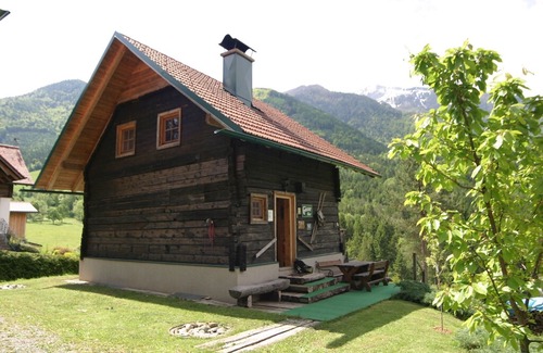 Feistritz ob Bleiburg Villa | Lovely Chalet in Sankt Michael Ob Bleiburg with Sauna