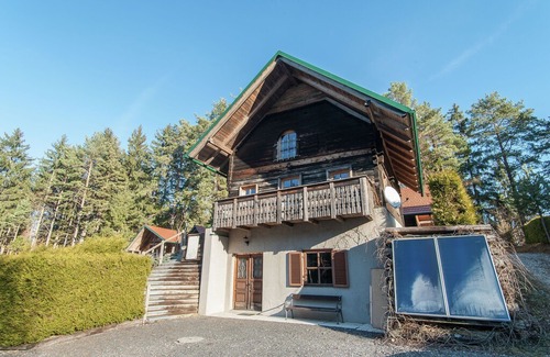 Feistritz ob Bleiburg Villa | Lovely Chalet in Sankt Michael Ob Bleiburg with Sauna