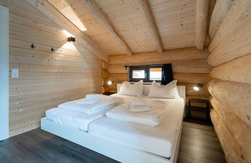 Jenig House | Lovely Chalet with lush green view in Carinthia
