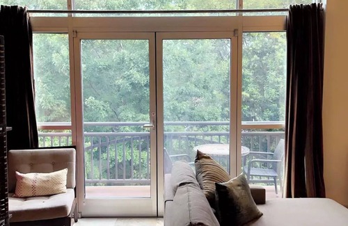 NoDa Condo | Lovely Condo in the Very Heart of NoDAn