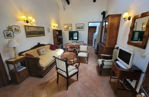 Grotte di Castro House | Lovely cottage in farmhouse with private pool between Tuscany and Umbria