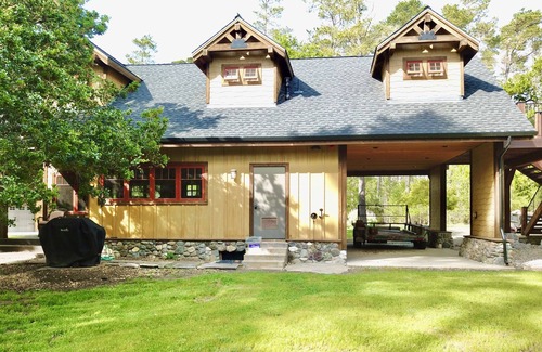 San Simeon Cottage | Lovely Cottage just above Moonstone Beach in the Pines and Oak Trees.