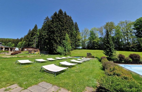 Mlade Buky Apartment | Lovely apartment for 2 people with WIFI, pool, A/C, TV, patio and pets allowed