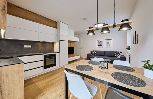 Svoboda nad Upou Apartment | Lovely apartment for 4 people with terrace and parking