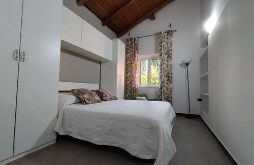 Cisterna di Latina House | Lovely Depandance with use of pool