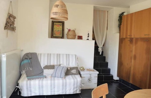 Barjols Apartment | Lovely detached cocoon in green property-terrace/garden