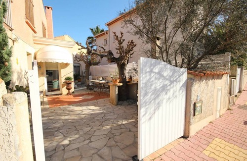 Portiragnes-Plage Apartment | Lovely flat with 90sqm with airco, WIFI, only at 80m from the beach of Portiragnes plage