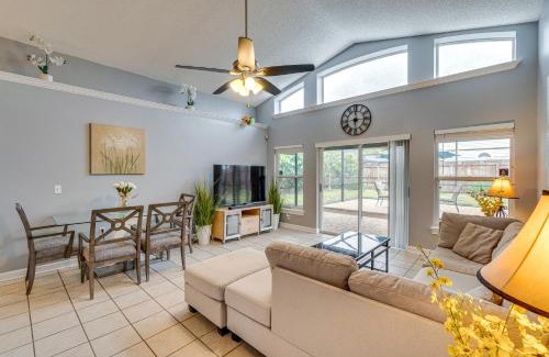 Lake Mary House | Lovely Florida Retreat with Lanai 5 Mi to Riverwalk
