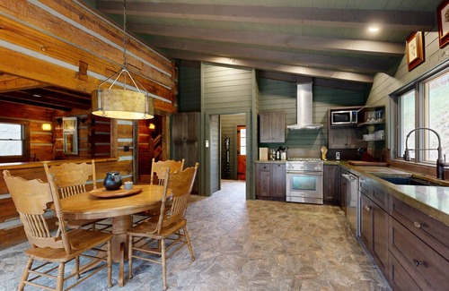 Canton Cabin | Lovely forest retreat with fireplace, full kitchen, front porch, and pond views
