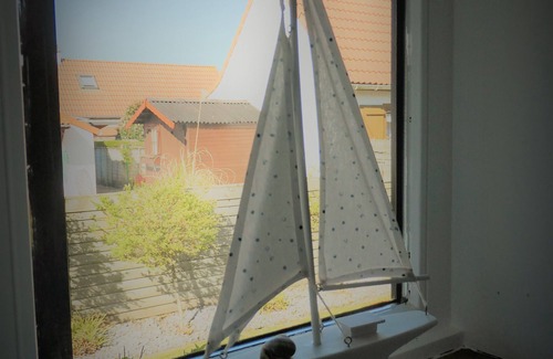 Bredene House | Lovely furnished fishing house in a peaceful location near to the beaches