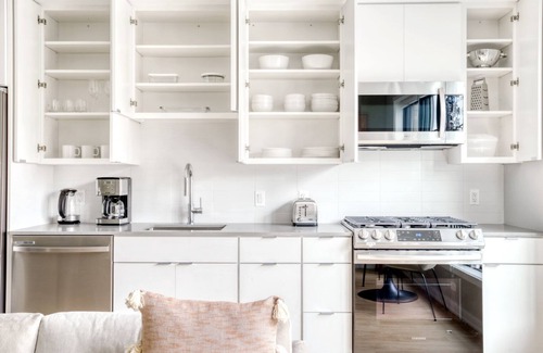 Glover Park Apartment | Lovely Glover Park 1BR w/Rooftop & W/D, 2 blocks to WF, by Blueground