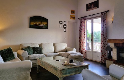 Pouzols-Minervois Villa | Lovely holiday home with pool in a quiet area