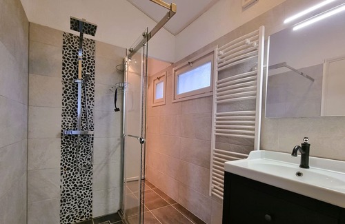 Pouzols-Minervois Villa | Lovely holiday home with pool in a quiet area