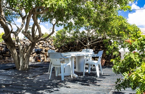Tahiche Villa | Lovely Home at the Foot of the Mountain with Gorgeous Garden, Terraces, View & Wi-Fi