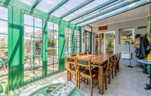 La Bernerie-en-Retz House | Lovely Home In La Bernerie-En-Retz