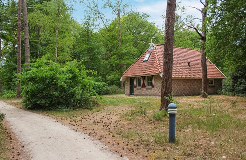 De Bult House | Lovely home in Steenwijk - De Bult