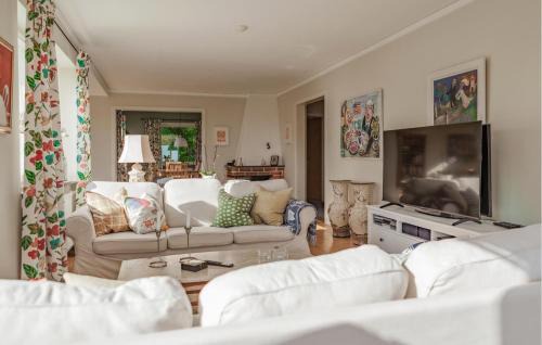 Bastad House | Lovely Home In Båstad With Sauna