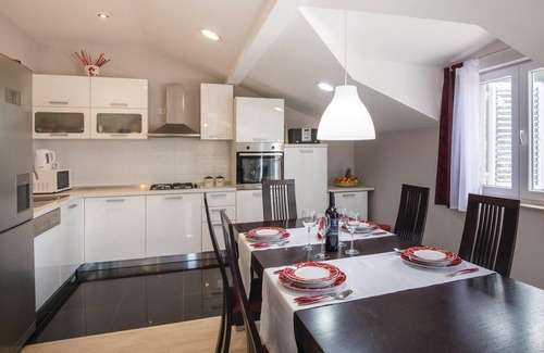 Ploce House | Lovely home in Bacina with WiFi